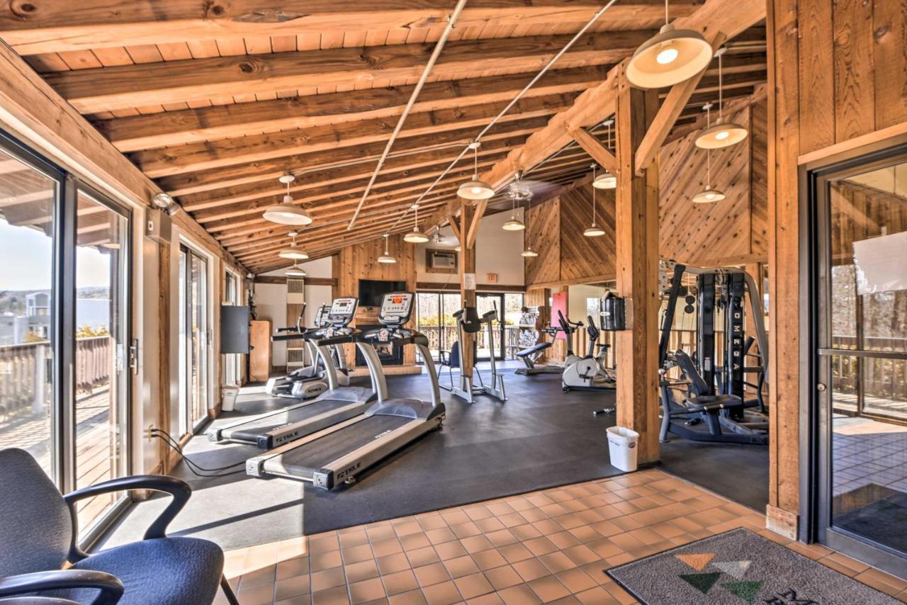 Mountain Condo With Views Near Hiking And Biking! ストー エクステリア 写真